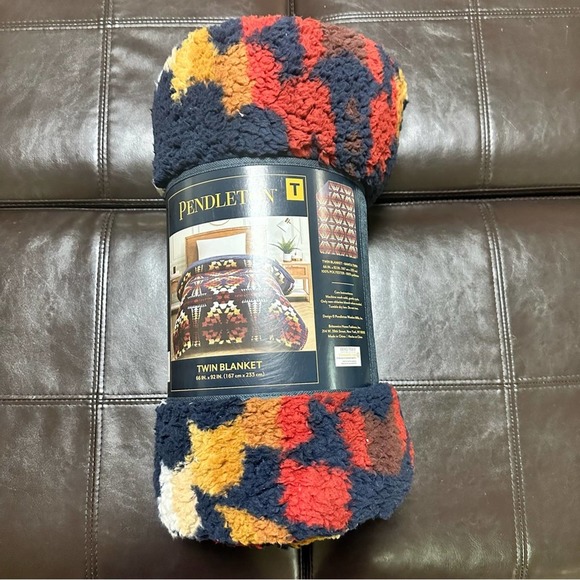 Pendleton Sherpa Fleece Blanket Bedding Bedroom Blue Aztec Throw Twin nwt - Picture 5 of 7